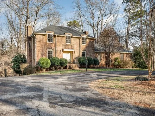 5663 Fox Glen Trl, Lewisville, NC 27023