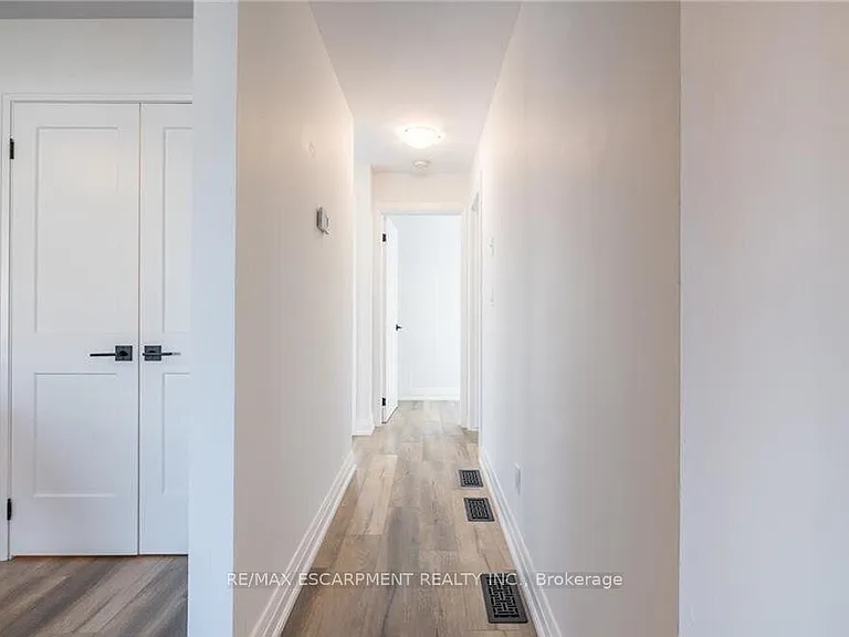 4289 Mountain St #3 — Photo 28