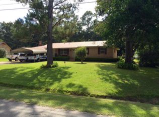 271 Cindy Dr, Thomasville, GA 31792