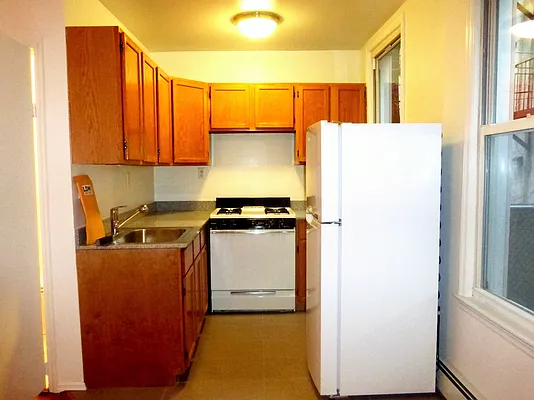 Rented by LDMI Realty Group LLC | media 23