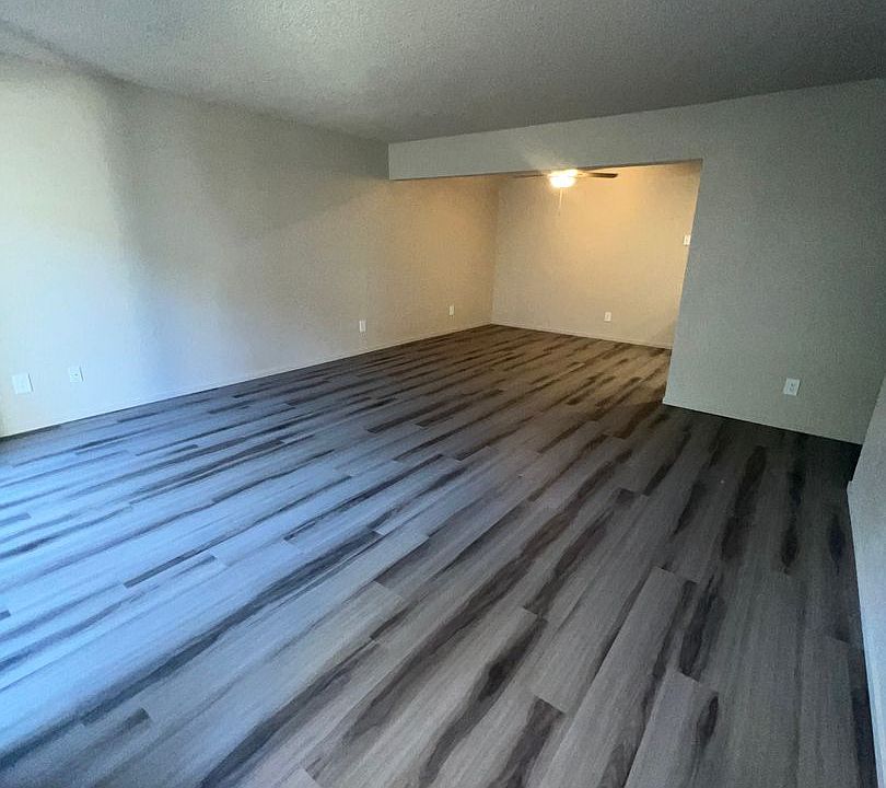 2nd image of 265 E Hanford Armona Rd APT 87
