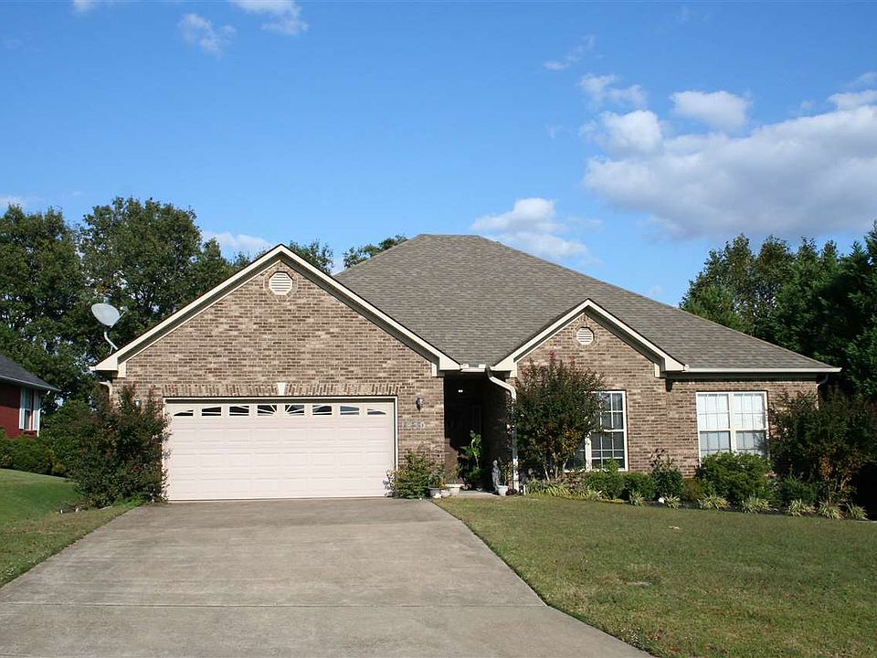 1st image of 1930 Fairway Dr