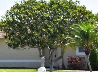 7367 Kenwood Dr, North Port, FL 34287