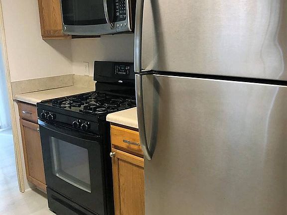 4th image of 268 Ponce De Leon Dr