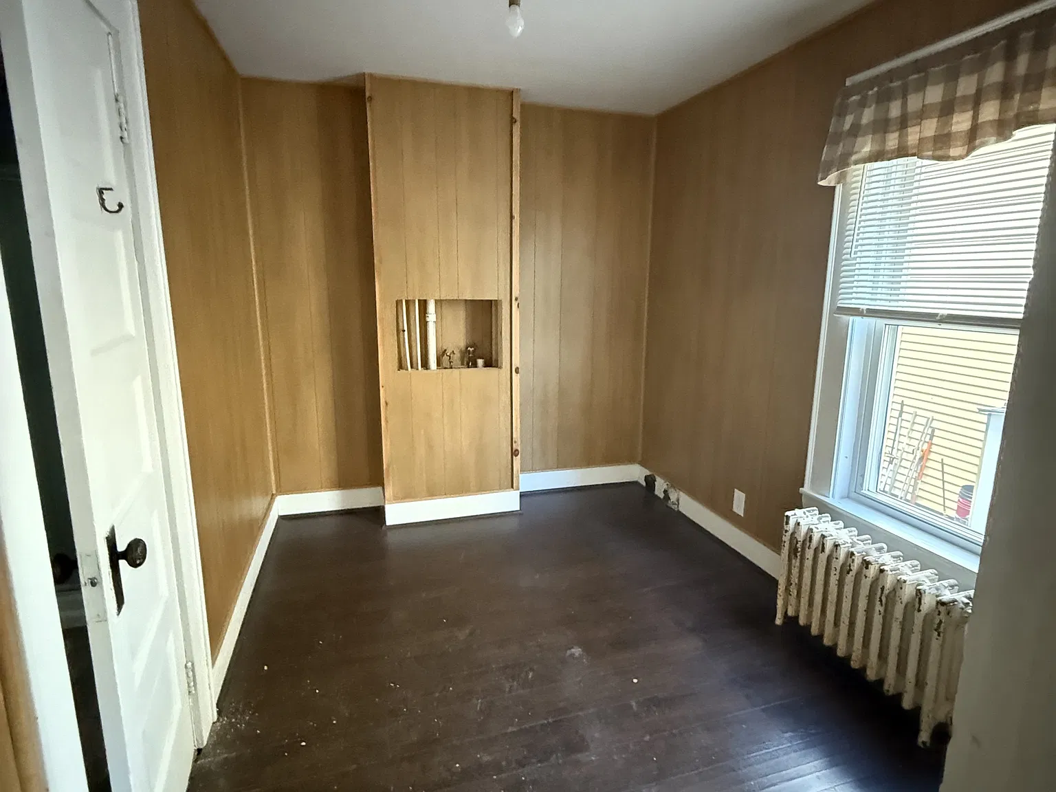 437 Willard Street - 1 — Photo 4
