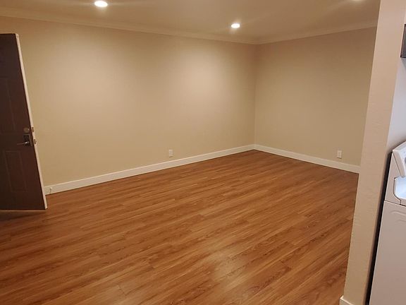 4th image of 4850 Hamilton Ave APT 6