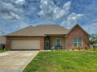 914 Lob Lolly Ct, Ponchatoula, LA 70454