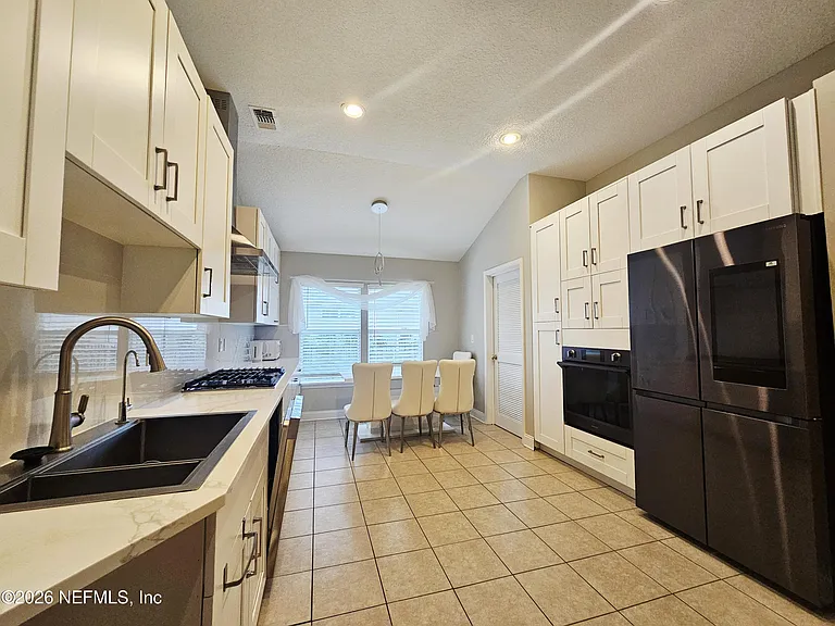 5891 Green Pond Dr — Photo 9