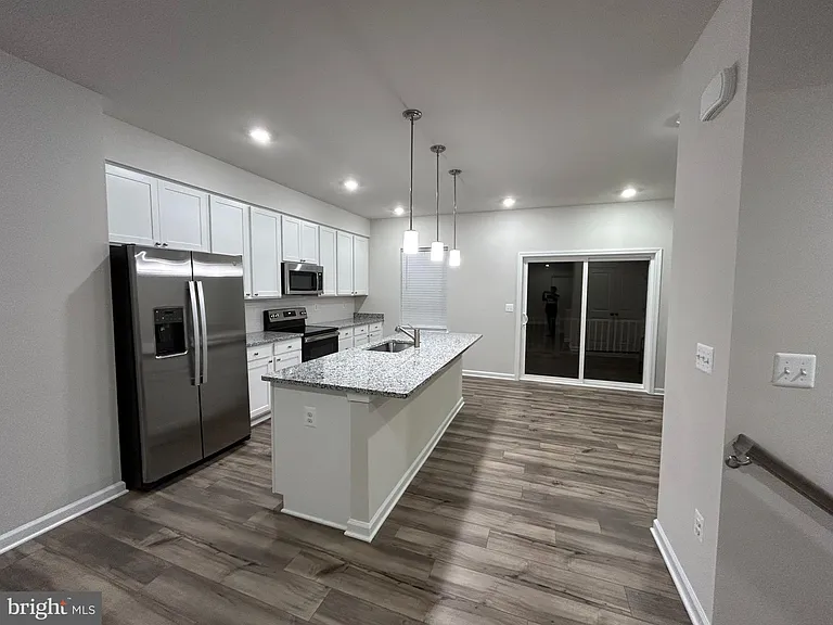 145 Swan Field Ave — Photo 8