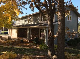 5124 W 104th St, Bloomington, MN 55437