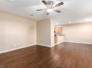 9844 Twilight Walk Ave, Las Vegas, NV 89149