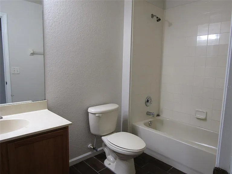 3108 Wentworth Ln — Photo 13