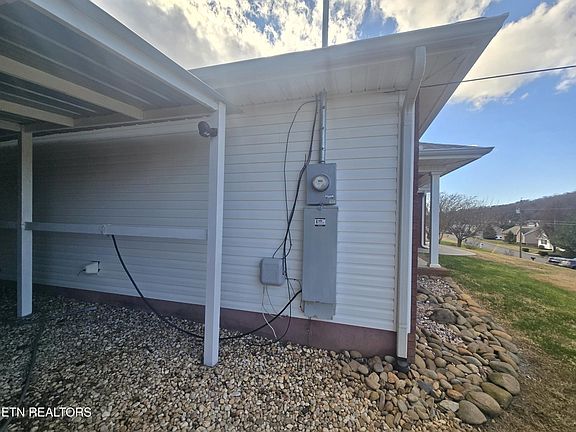 4th image of 316 Bowers Park Cir
