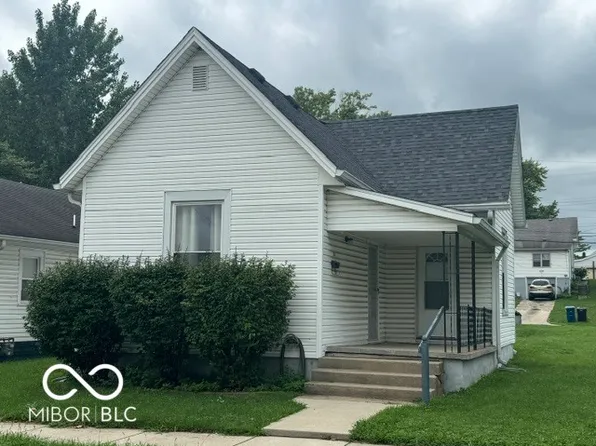 933 Shelby St, Shelbyville, IN 46176