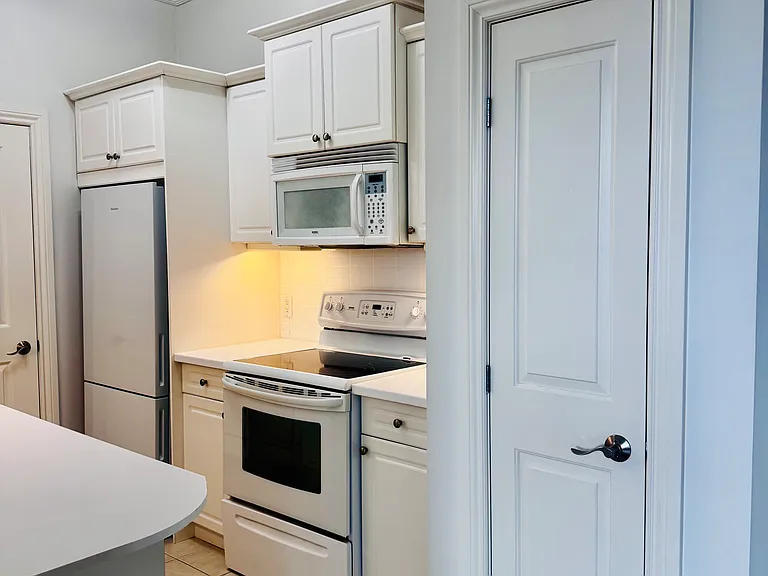 172 Main St #305 — Photo 10