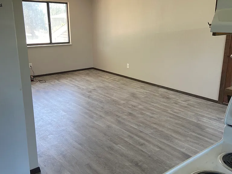 1311 Edwina Pl — Photo 11