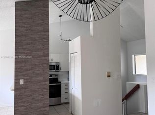 1304 Glenmoor Dr #1304, West Palm Beach, FL 33409