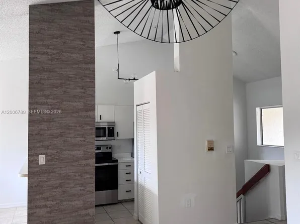 1304 Glenmoor Dr, West Palm Beach, FL