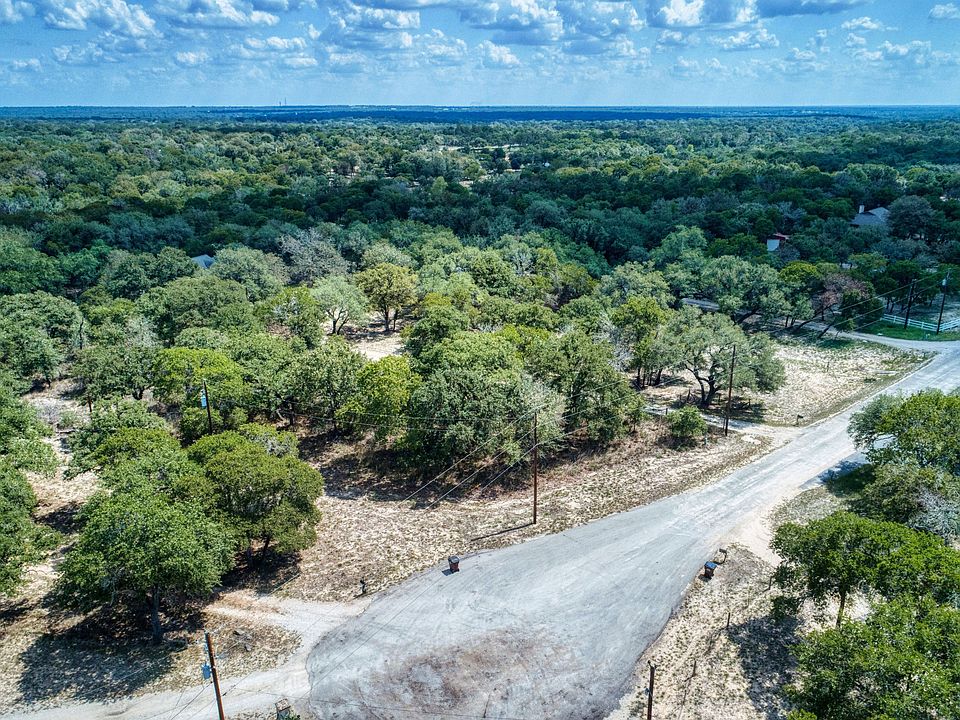 1st image of 150 Oak Holw