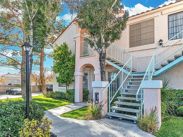 4893 S Torrey Pines Dr #202 — Photo 2