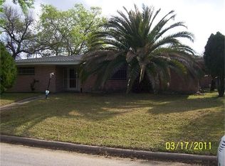 8127 Dover St, Houston, TX 77061