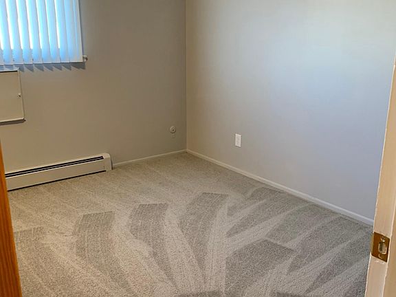 3rd image of 17830 Glendale St APT 6