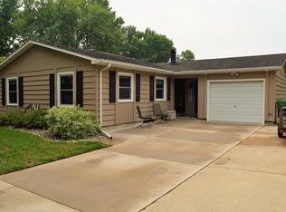 1712 Santee Trl, Brookings, SD 57006