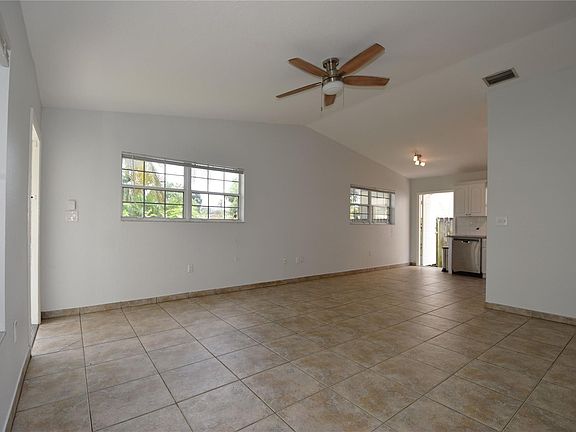 5th image of 501 SW 17th St #1-2