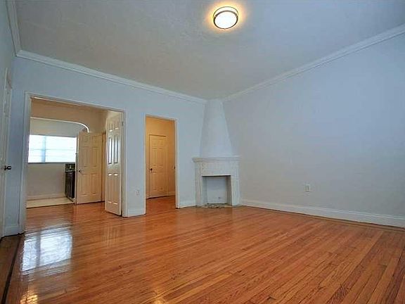 3rd image of 1416 Euclid Ave APT 24