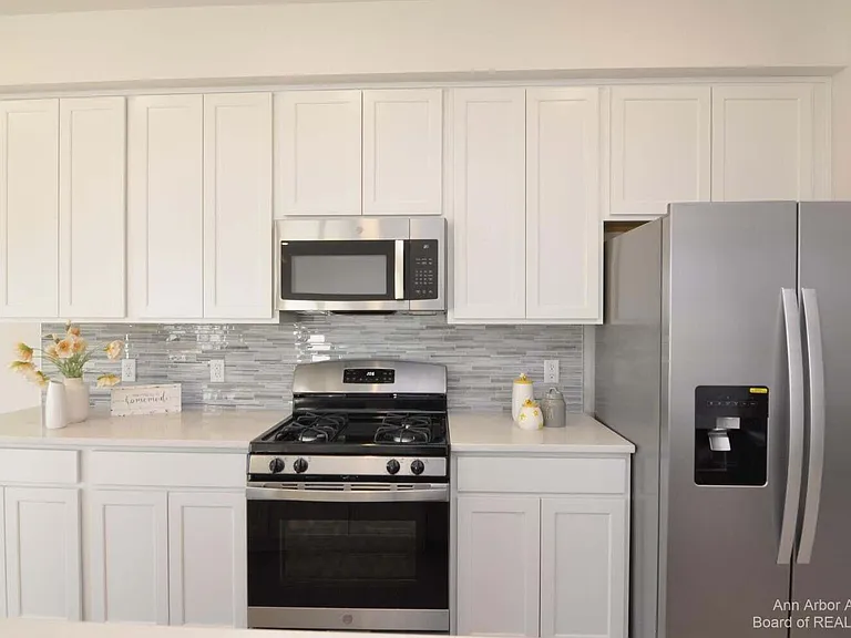 1104 Salt Springs Dr — Photo 13