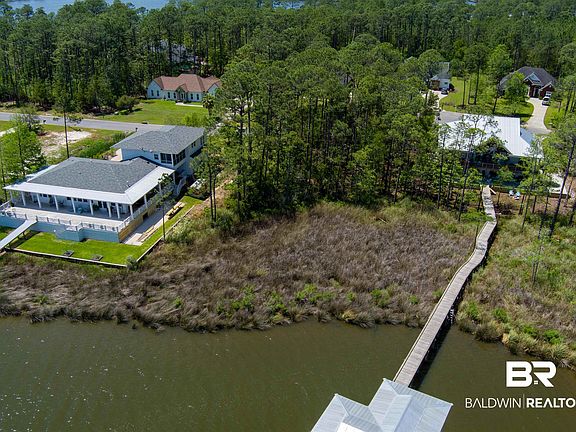 4th image of 8945 Bay Point Dr