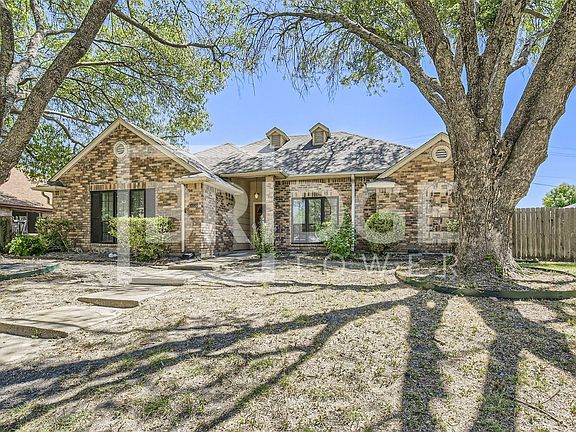 2nd image of 4910 Vagas Dr