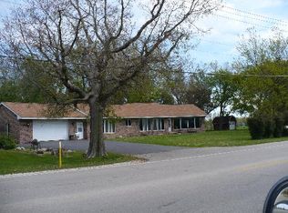 1095 W Dresser Rd, Dekalb, IL 60115