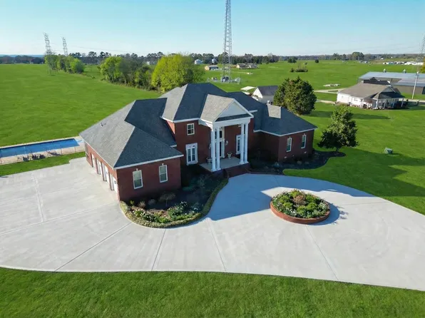 5535 Ricks Ln, Tuscumbia, AL 35674