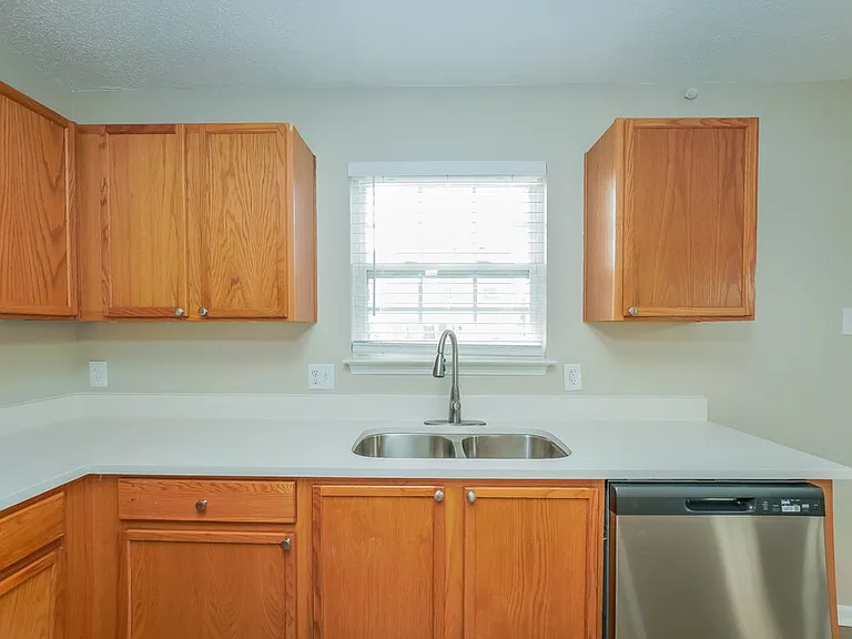 10387 Fairmont Ln — Photo 8
