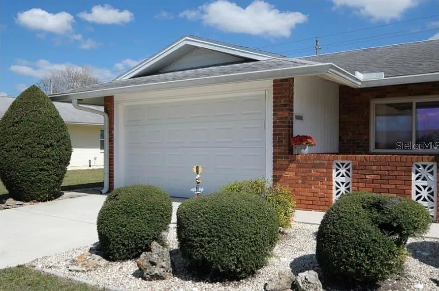 2 bed, 2.0 bath, 1243 sqft, $2,100 — Photo 3