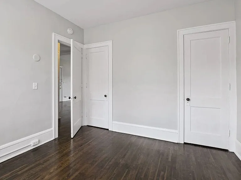 2901 James Ave S — Photo 11
