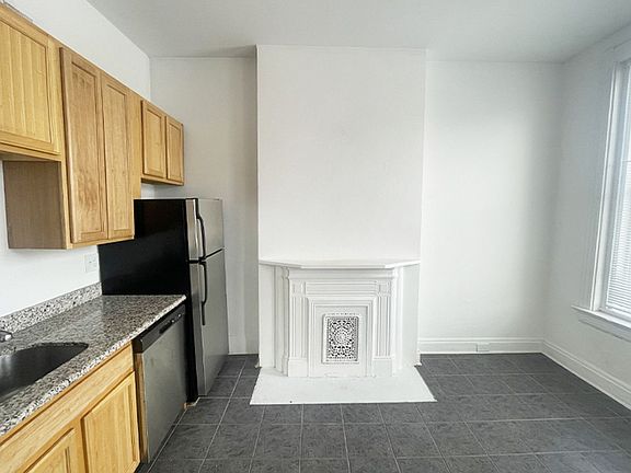5th image of 2200 Gilbert Ave #2212-06