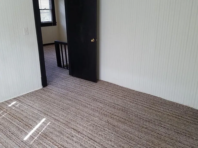 2 bedrooms upper level