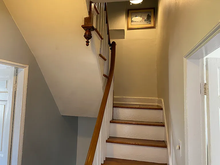 stairs up to 3rd level