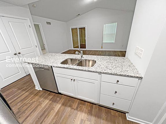 5th image of 6919 College Ave