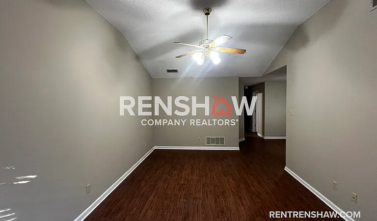 2230 Curbertson St — Photo 3
