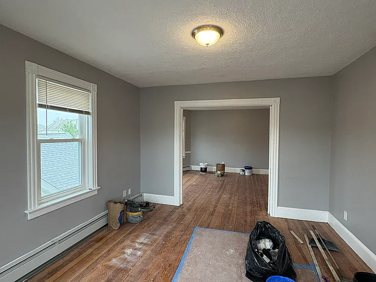 82 Clarence St #3 — Photo 7