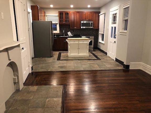 Livingroom and kitchen