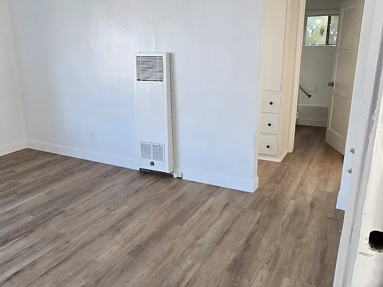 1215 S Fairfax 1 Bedroom Living Room