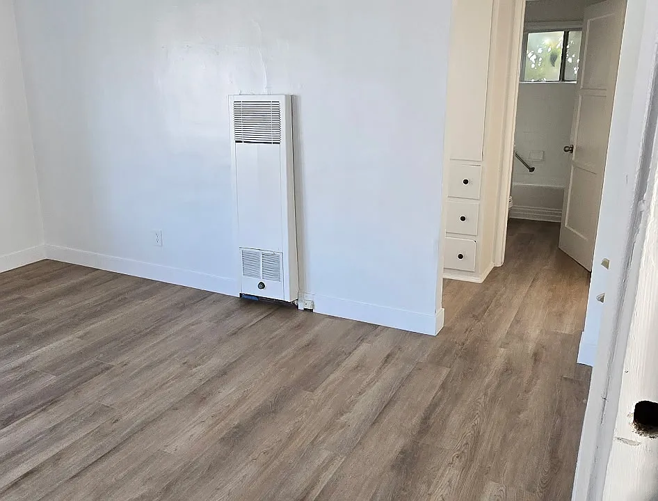 1215 S Fairfax 1 Bedroom Living Room