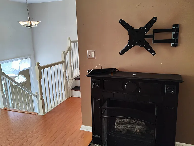 13817 Amberfield Ct — Photo 3