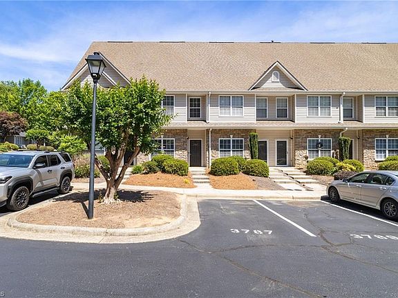 2nd image of 3787 Wayfarer Dr