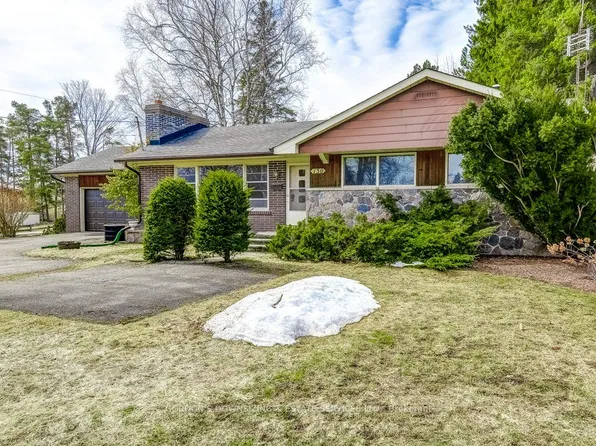 130 Confederation St, Halton Hills, ON L7G 3S2