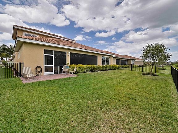 2nd image of 3979 Ashentree Ct